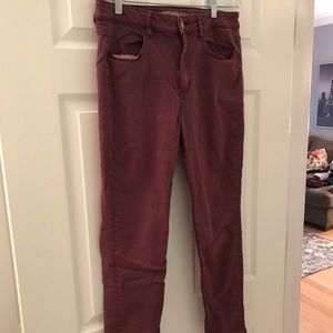 AMERICAN EAGLE maroon jegging size 12